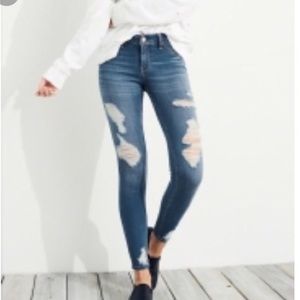 Hollister Low-Rise Ripped Jeggings